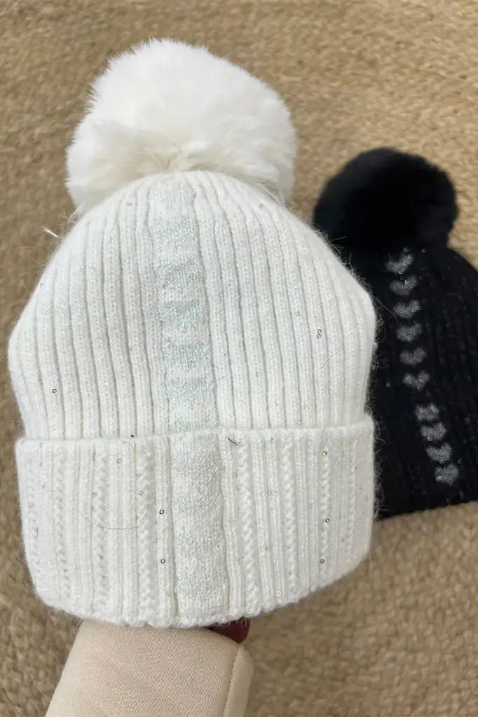 Love Heart & Pom Pom Detailed Lurex Hat- 29205 (Black)